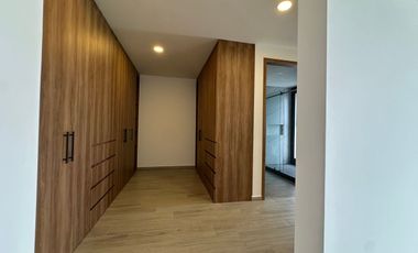 CASA NUEVA EN RENTA LOMAS DE ANGELOPOLIS III