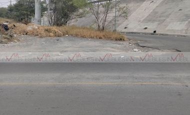 Terreno lateral Barragan