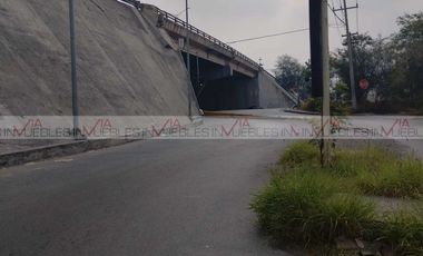 Terreno lateral Barragan