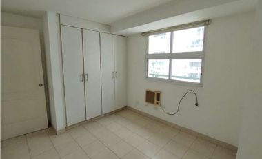 Venta de apartamento en Edison Park (Belview Towers) GTA