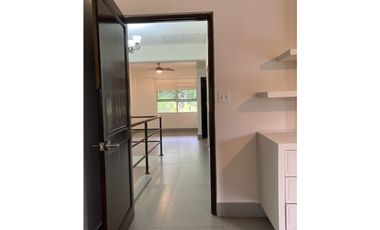 CLAYTON / 420M / 4 HABITACION / 3 NIVELES / 2 PARKING / LINEA BLANCA