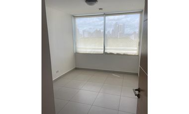 Alquiler: 3 habitaciones en Edificio Tee One, al lado del Parque Omar