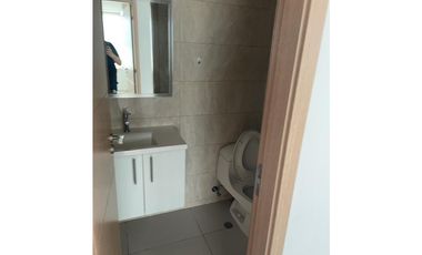 Alquiler: 3 habitaciones en Edificio Tee One, al lado del Parque Omar