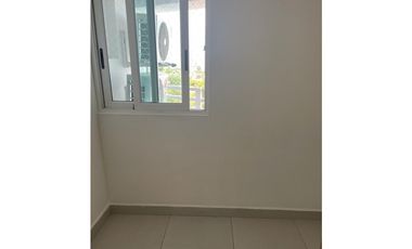 Alquiler: 3 habitaciones en Edificio Tee One, al lado del Parque Omar