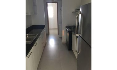 Alquiler: 3 habitaciones en Edificio Tee One, al lado del Parque Omar