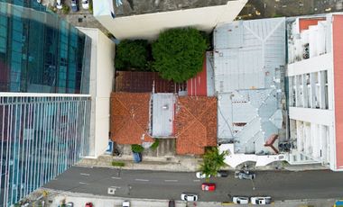 Se Vende Casa de 901m2 en Ave. Aquilino de La Guardia, Bella Vista