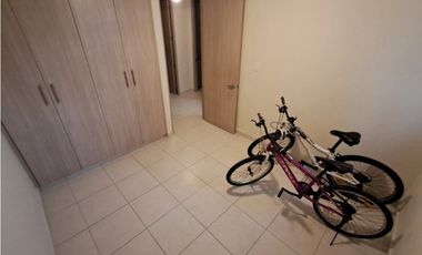 ALQUILER DE APARTAMENTO EN VERSALLES VACIO