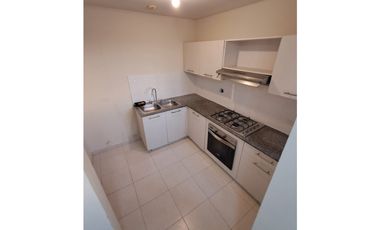 ALQUILER DE APARTAMENTO EN VERSALLES VACIO