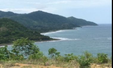 REMATE DE  FINCA EN PLAYA CAMBUTAL LOS SANTOS FRENTE AL MAR