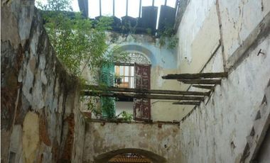 VENTA LOCAL COMERCIAL EN CASCO ANTIGUO