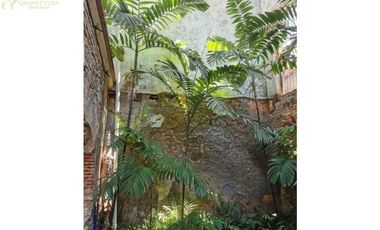 VENTA LOCAL COMERCIAL EN CASCO ANTIGUO