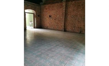 VENTA LOCAL COMERCIAL EN CASCO ANTIGUO