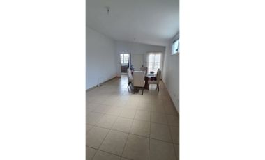 VENTA DE CASA EN BRISAS DEL GOLF ARRAIJAN