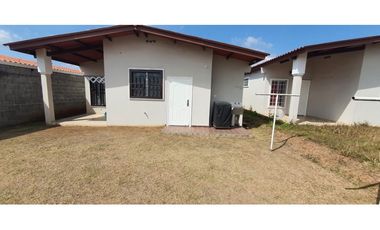 VENTA DE CASA EN BRISAS DEL GOLF ARRAIJAN