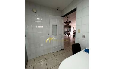 VENTA CASA EN BRISAS DEL GOLF REMODELADA