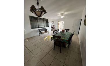 VENTA CASA EN BRISAS DEL GOLF REMODELADA