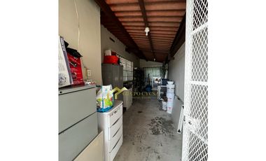 VENTA CASA EN BRISAS DEL GOLF REMODELADA