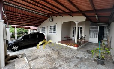 VENTA CASA EN BRISAS DEL GOLF REMODELADA