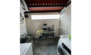 VENTA CASA EN BRISAS DEL GOLF REMODELADA