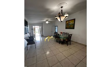 VENTA CASA EN BRISAS DEL GOLF REMODELADA