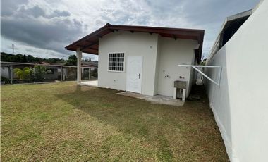 ALQUILER CASA EN BRISAS DEL GOLF ARRAIJAN