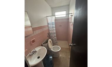 VENTA DE CASA EN LOCERIA VACIA