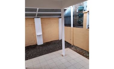 VENTA DE CASA EN LOCERIA VACIA