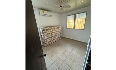 VENTA DE CASA EN LOCERIA VACIA