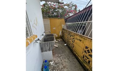 VENTA DE CASA EN LOCERIA VACIA