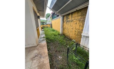 VENTA DE CASA EN LOCERIA VACIA