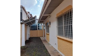 VENTA DE CASA EN LOCERIA VACIA