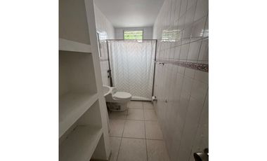 CASA EN VENTA EN BRISAS DEL GOLF