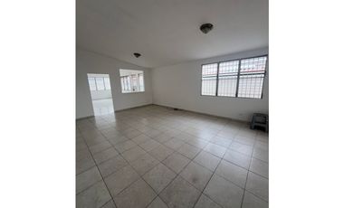 CASA EN VENTA EN BRISAS DEL GOLF