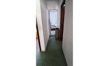 CHALET 4 AMB GARAGE PASANTE JARDIN Y PARQUE ATRAS