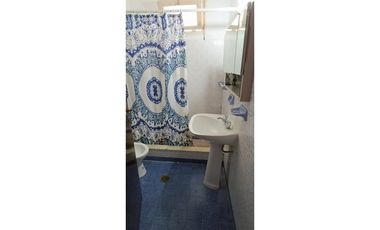 CHALET 4 AMB GARAGE PASANTE JARDIN Y PARQUE ATRAS