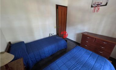 Casa en Venta - Zona Lasalle - Excelente Estado - 6 Ambientes