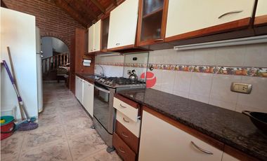 Casa en Venta - Zona Lasalle - Excelente Estado - 6 Ambientes