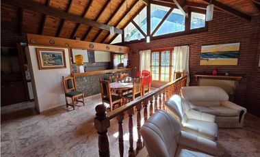 Casa en Venta - Zona Lasalle - Excelente Estado - 6 Ambientes