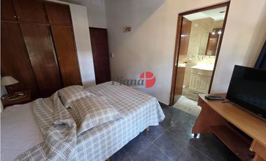 Casa en Venta - Zona Lasalle - Excelente Estado - 6 Ambientes