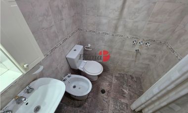 Casa en Venta - Zona Lasalle - Excelente Estado - 6 Ambientes