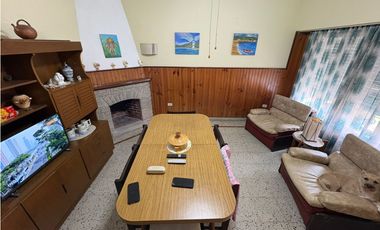 Alquiler de temporada Chalet en parque luro Mar del Plata 6-8 personas