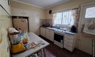 Alquiler de temporada Chalet en parque luro Mar del Plata 6-8 personas