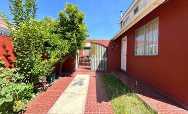 CASA EN QUILPUE DE DOS PISOS SECTOR LOS PINOS