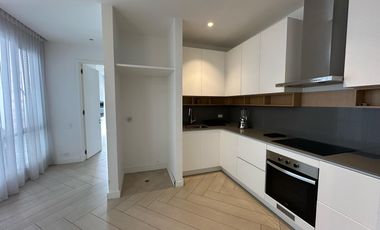 VENTA Suite con balcón vista frontal. Edificio OH- Gonzáles Suárez. CW