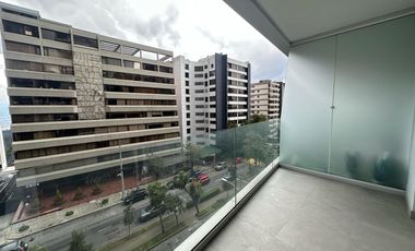 VENTA Suite con balcón vista frontal. Edificio OH- Gonzáles Suárez. CW