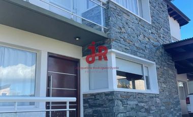 CODIGO 677 - CASA EN VENTA EN OSTENDE - OPORTUNIDAD - 4 DORMITORIOS