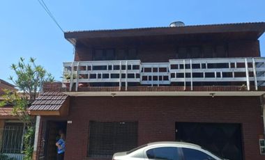 Departamento Tipo Casa en venta en Lanus Este