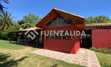 Casa en Arriendo en Camino El Rosario