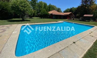 Casa en Arriendo en Camino El Rosario