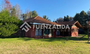 Casa en Arriendo en Camino El Rosario